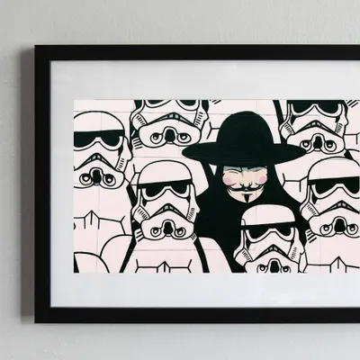 26- Photo encadrée / Anonymous / street art / décoration originale / graffiti